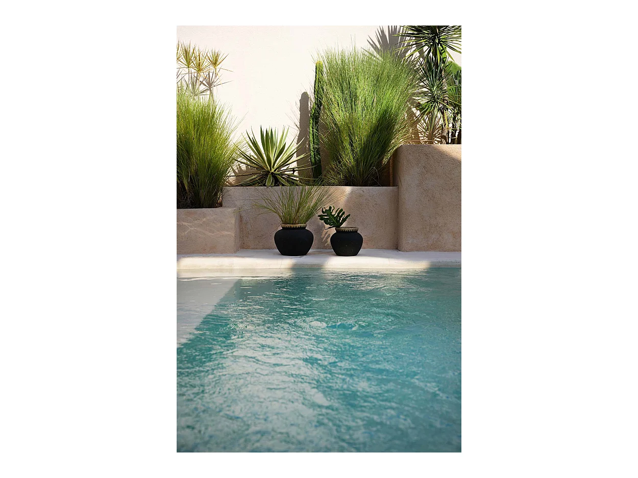 Le Vase Styly - Noir Naturel - S