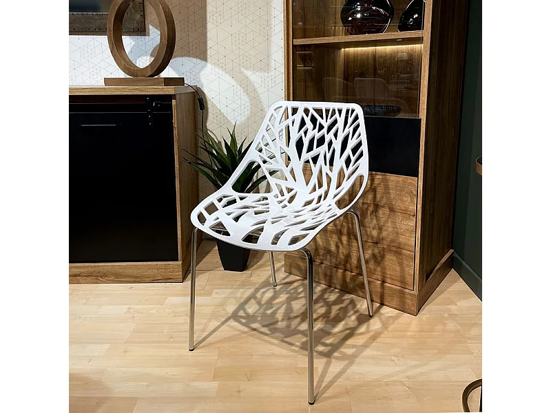 Lot de 4 chaises empilables blanches avec pieds métal chromé - TIMBER