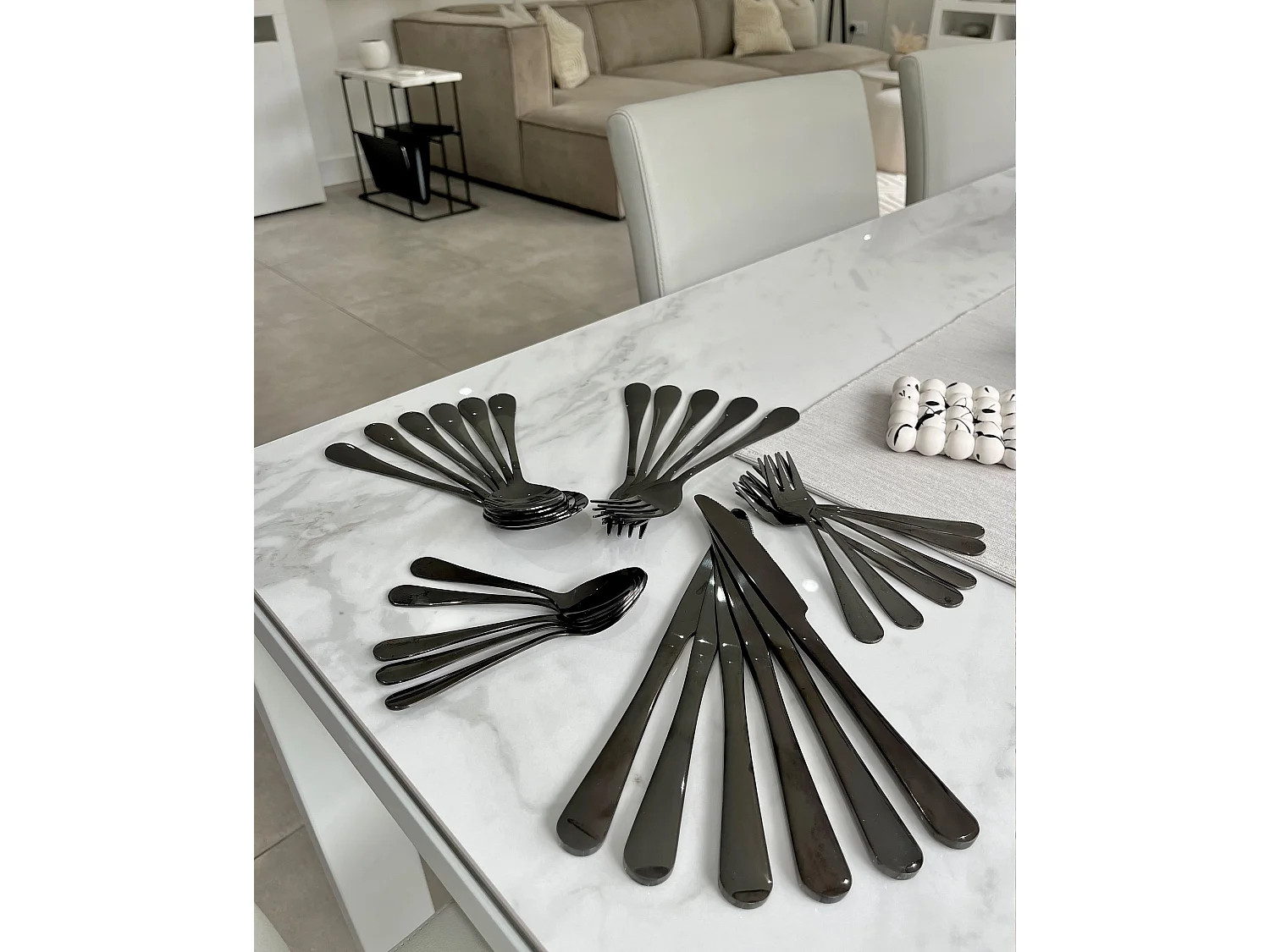 Set de 30 couverts FUSILLI Noir