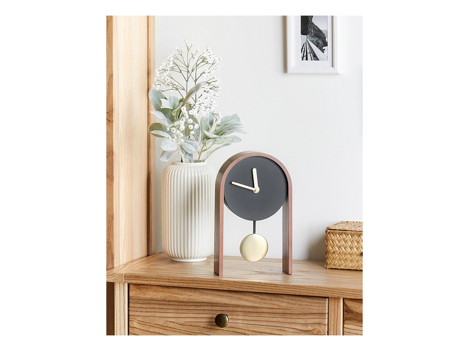 Tischuhr BLATTEN 16 cm Schwarz