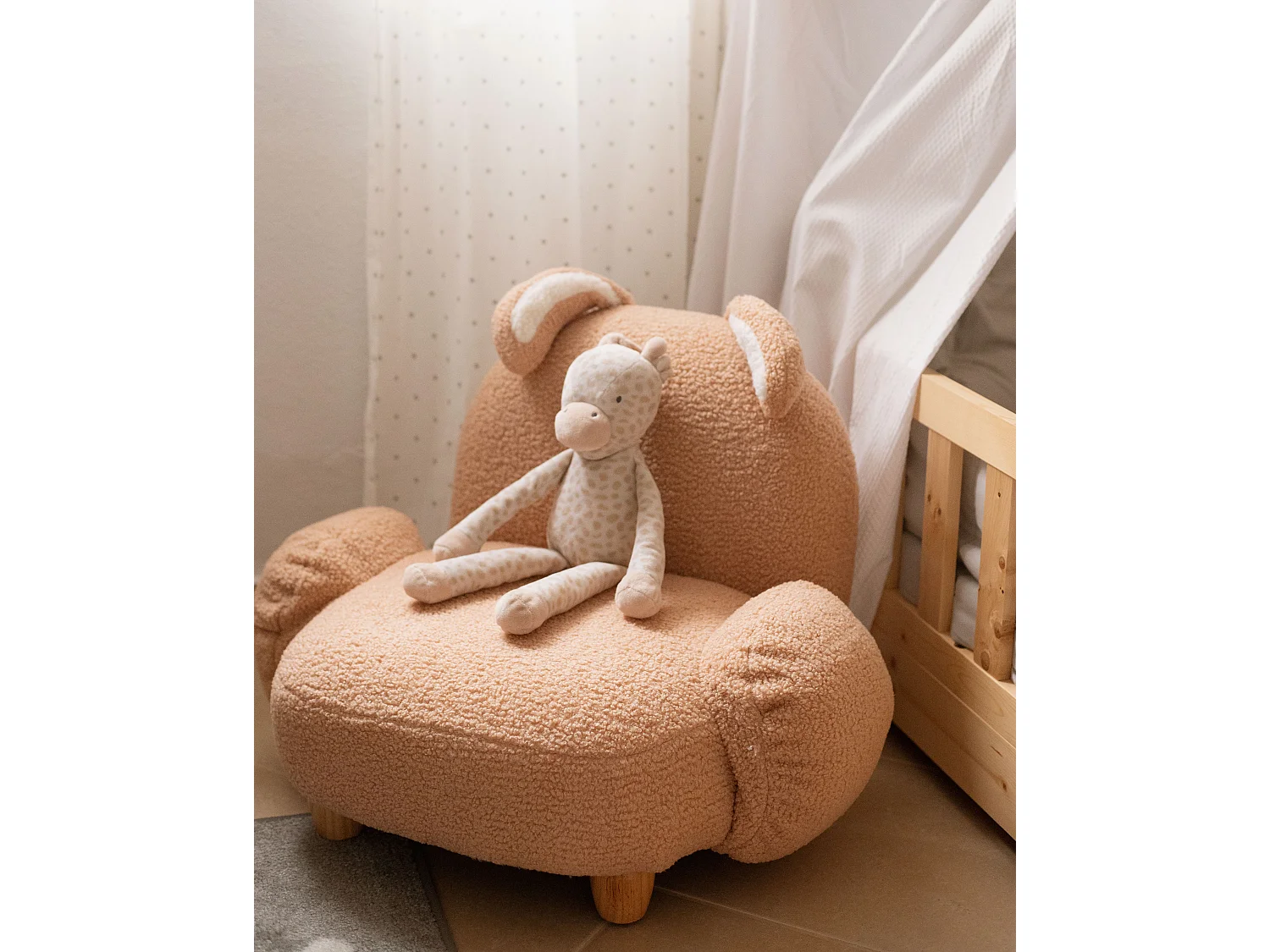 Sillón infantil conejo beige KANNA