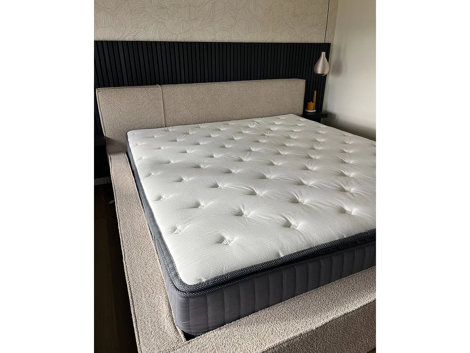 Matelas à ressorts ensachés en mousse à mémoire de forme avec gel PLEASANT Moyennement ferme 180 x 200 cm