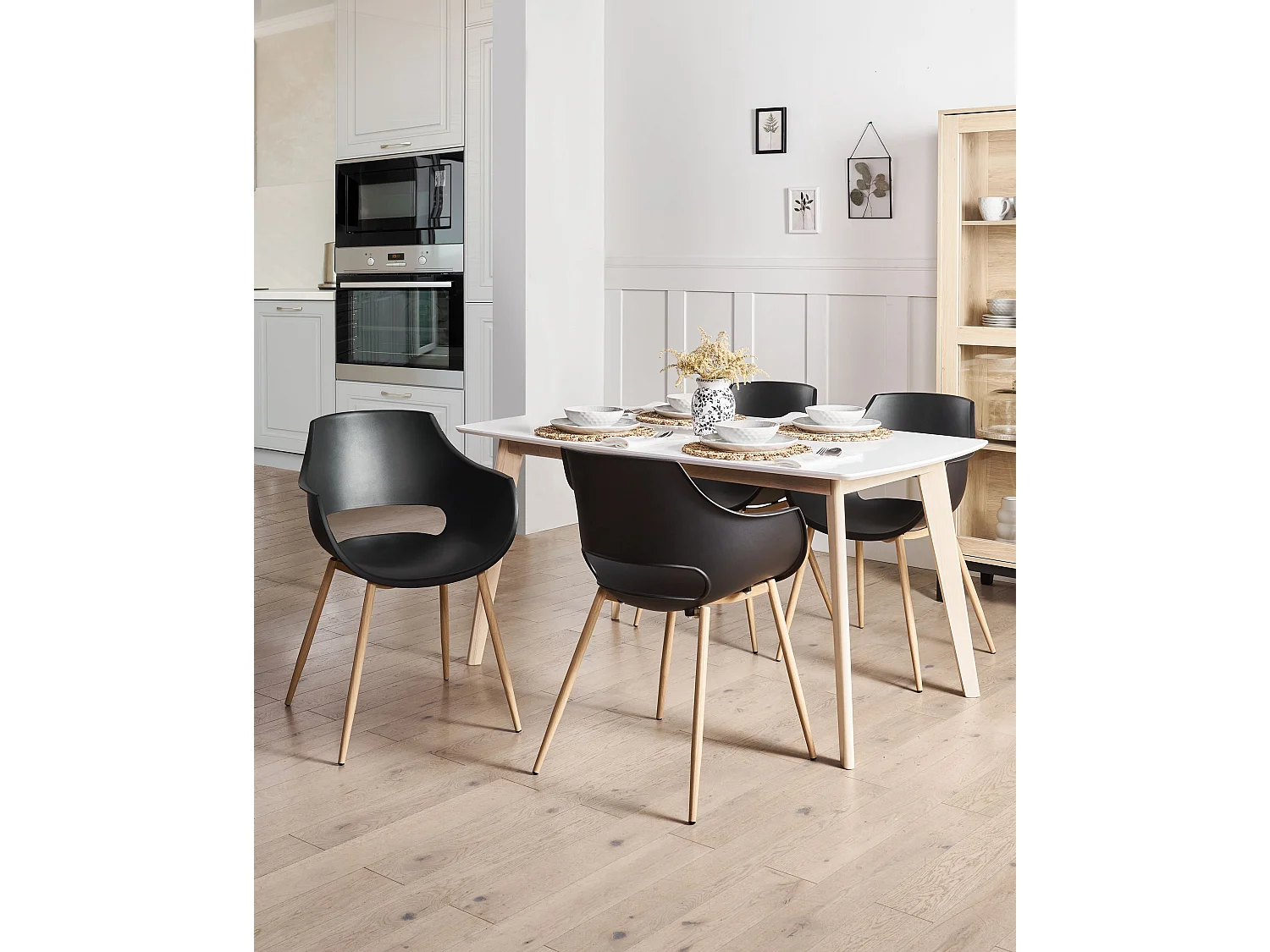 Lot de 4 chaises de salle à manger MILLERS Noir