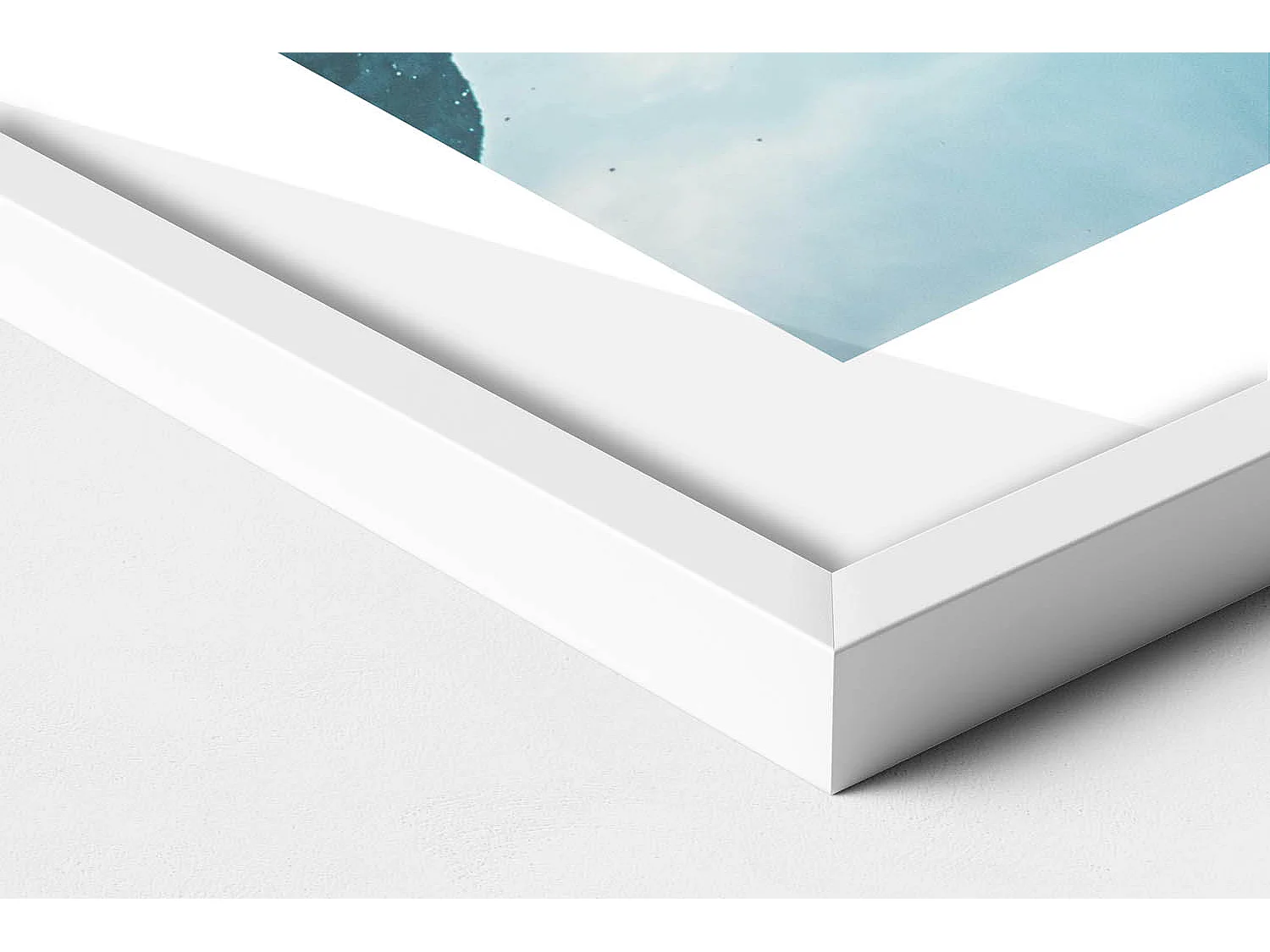 Tableau décoratif avec cadre blanc, Bateaux sur le lac 70 x 100 cm– Parfait pour le salon ou la chambre