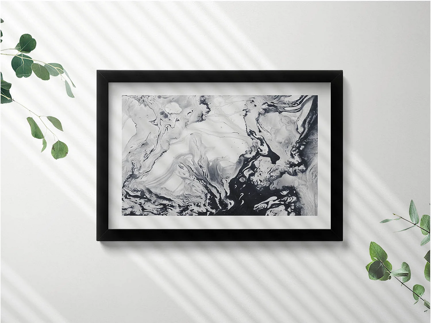 Dekoratives Gemälde mit schwarzem Rahmen, Tuscheabstraktion – Marmortinte 30 x 20 cm – Perfekt für das Wohn- oder Schlafzimmer