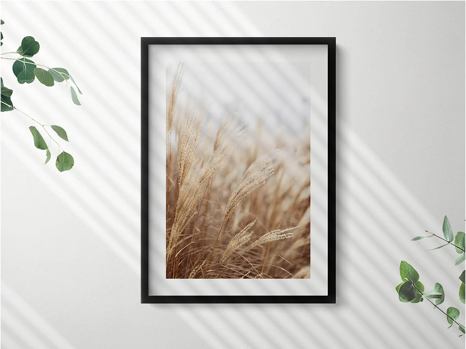 Tableau décoratif avec cadre noir, Céréales d'herbe de bohème nature 50 x 70 cm– Parfait pour le salon ou la chambre