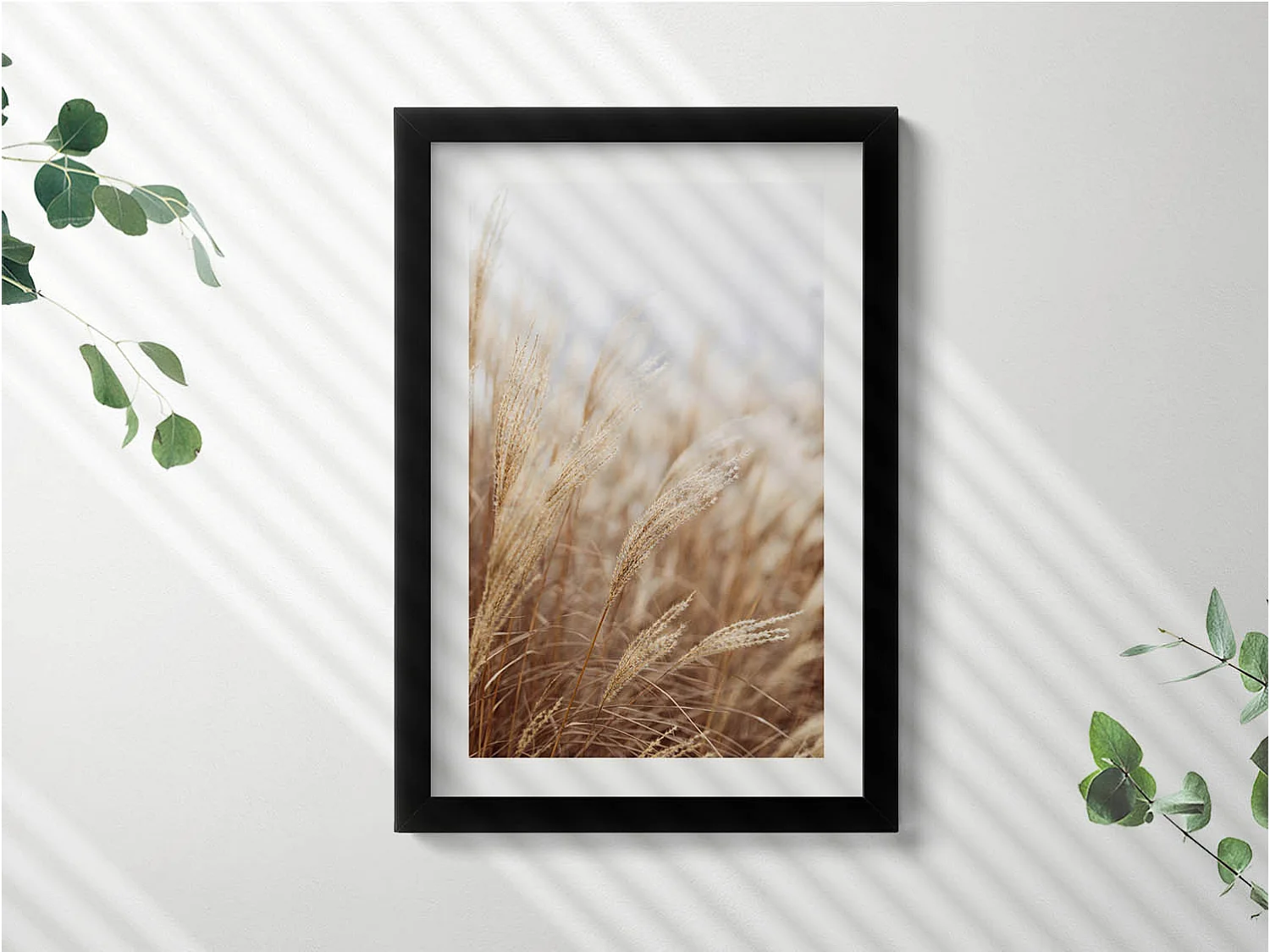 Tableau décoratif avec cadre noir, Céréales d'herbe de bohème nature 20 x 30 cm – Parfait pour le salon ou la chambre