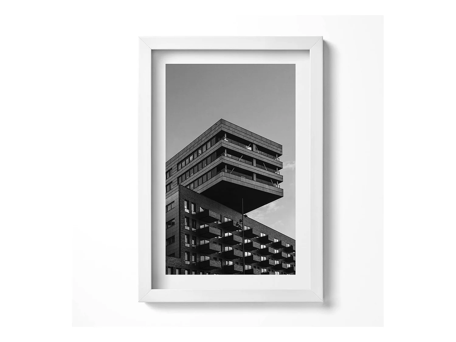 Tableau décoratif avec cadre blanc, Architecture à Amsterdam 20 x 30 cm – Parfait pour le salon ou la chambre