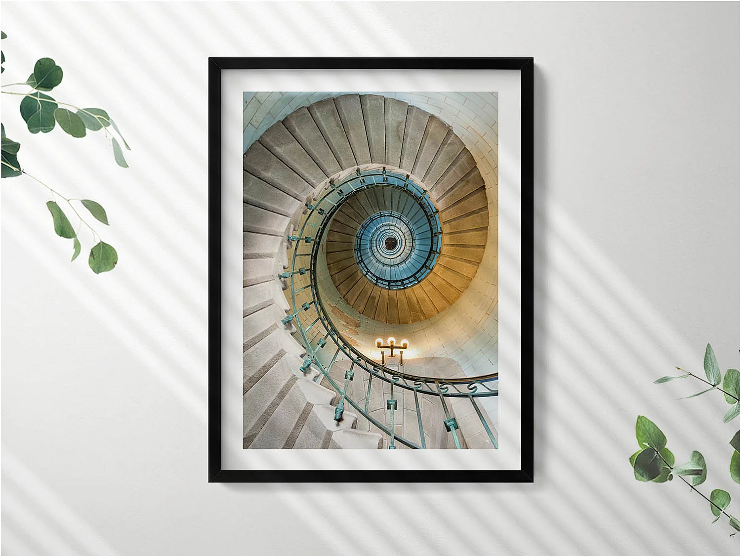 Dekoratives Gemälde mit schwarzem Rahmen, Wendeltreppe 60 x 80 cm – Perfekt für das Wohn- oder Schlafzimmer