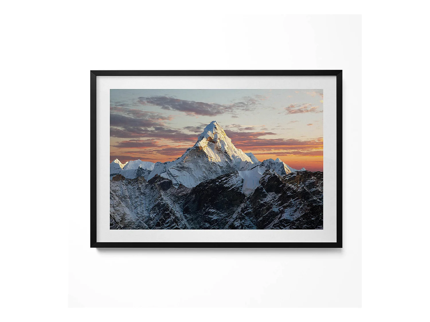 Tableau décoratif avec cadre noir, Formes dorées fluides sur fond beige 100 x 70 cm– Parfait pour le salon ou la chambre