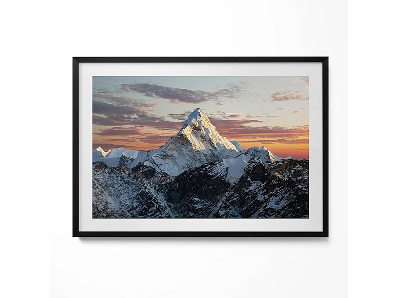 Dekoratives Gemälde mit schwarzem Rahmen, fließende goldene Formen auf beigem Hintergrund, 100 x 70 cm – perfekt für das Wohn- oder Schlafzimmer