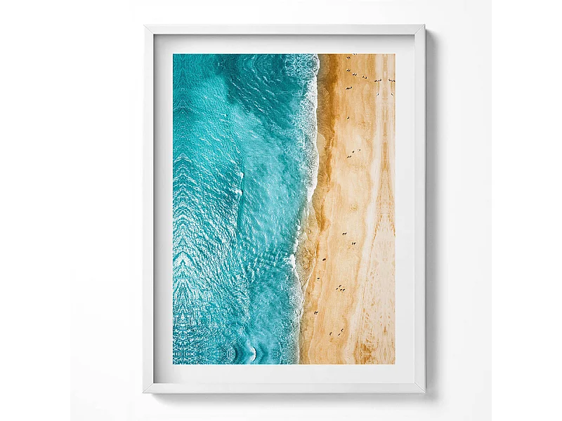 Dekoratives Gemälde mit weißem Rahmen, Menschen am Meeresstrand 60 x 80 cm – Perfekt für das Wohn- oder Schlafzimmer