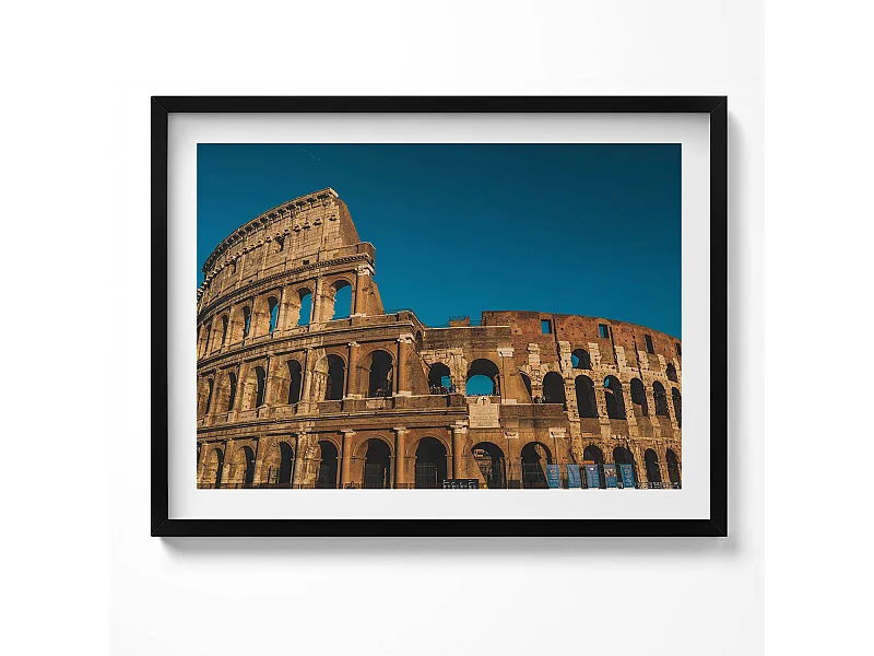 Dekoratives Gemälde mit schwarzem Rahmen, Kolosseum in Italien 80 x 60 cm – Perfekt für das Wohn- oder Schlafzimmer