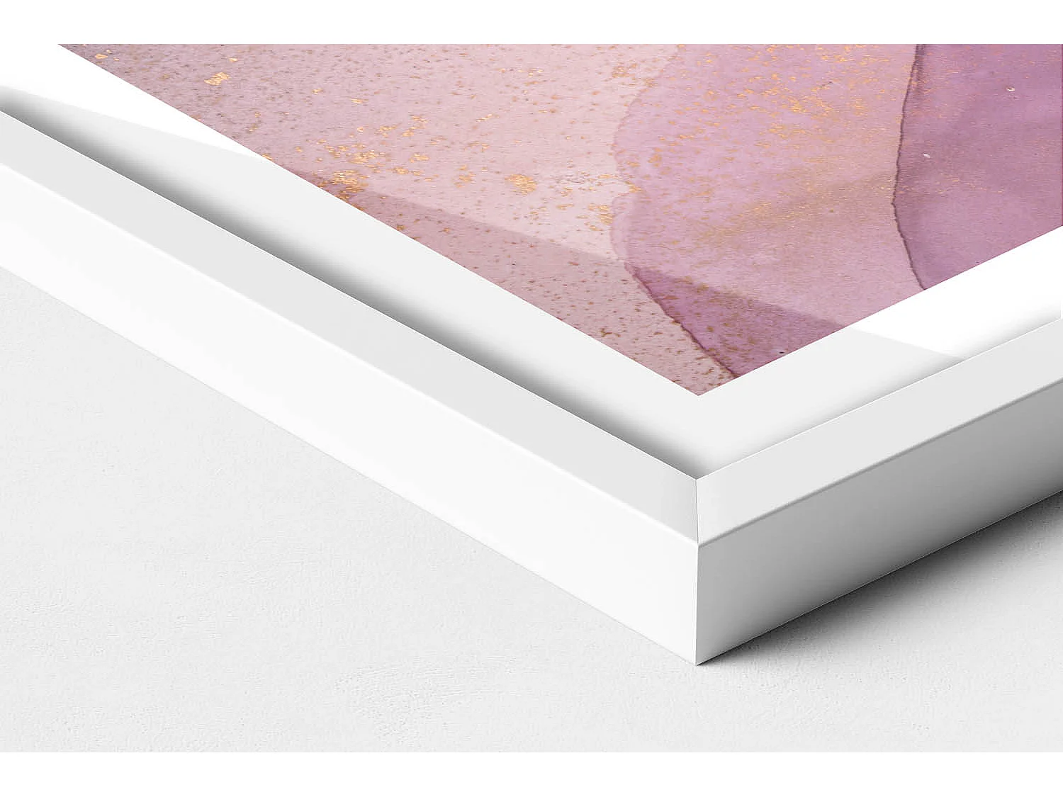 Cuadro decorativo con marco blanco, Formas fluidas doradas sobre fondo beige 60 x 40 cm – Perfecto para el salón o el dormitorio