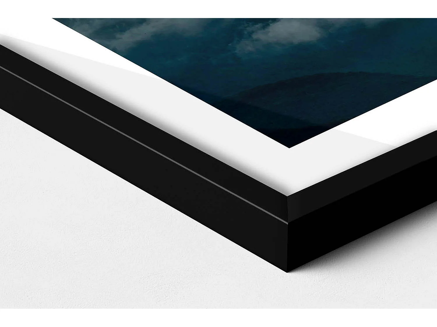 Tableau décoratif avec cadre noir, Vol en montgolfière entre les nuages 50 x 50 cm – Parfait pour le salon ou la chambre