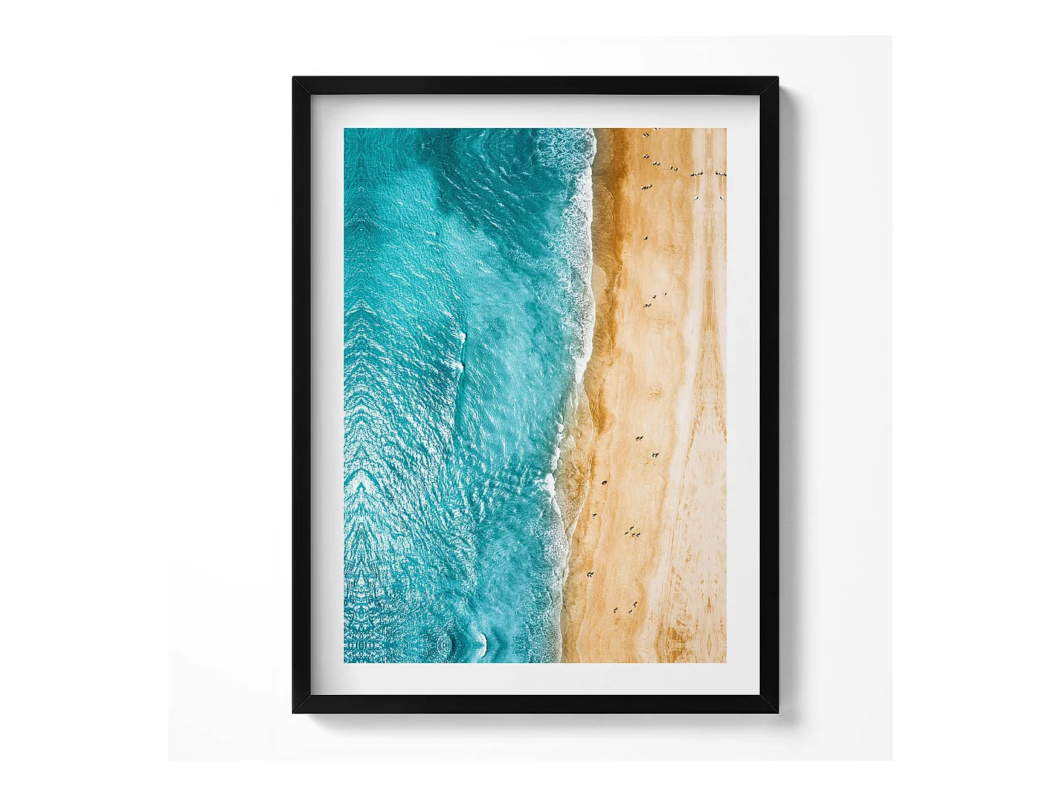 Tableau décoratif avec cadre noir, Gens de la plage de la mer 60 x 80 cm– Parfait pour le salon ou la chambre