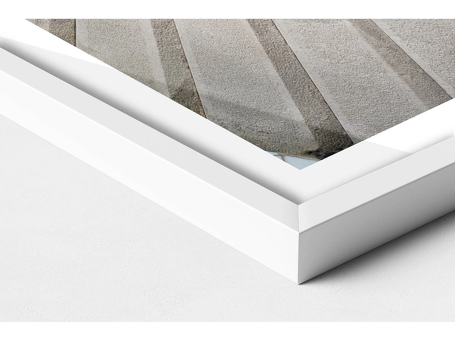 Dekoratives Gemälde mit weißem Rahmen, Wendeltreppe 40 x 60 cm – Perfekt für das Wohn- oder Schlafzimmer