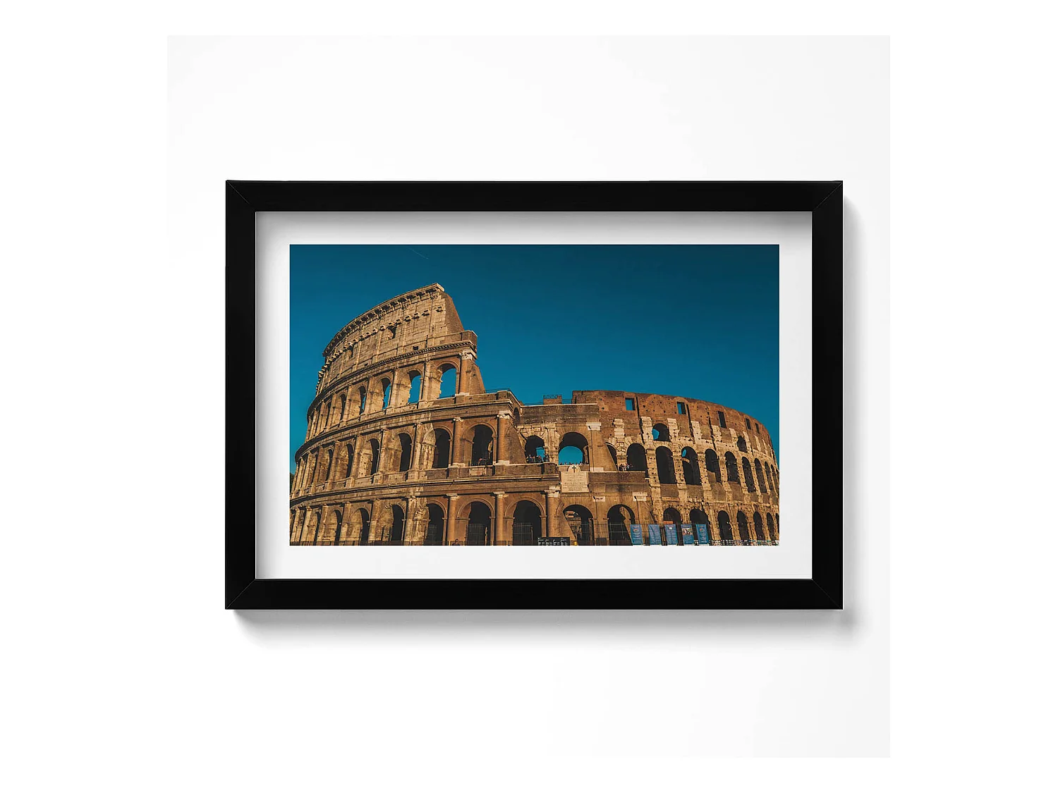 Tableau décoratif avec cadre noir, Colisée en Italie 30 x 20 cm – Parfait pour le salon ou la chambre