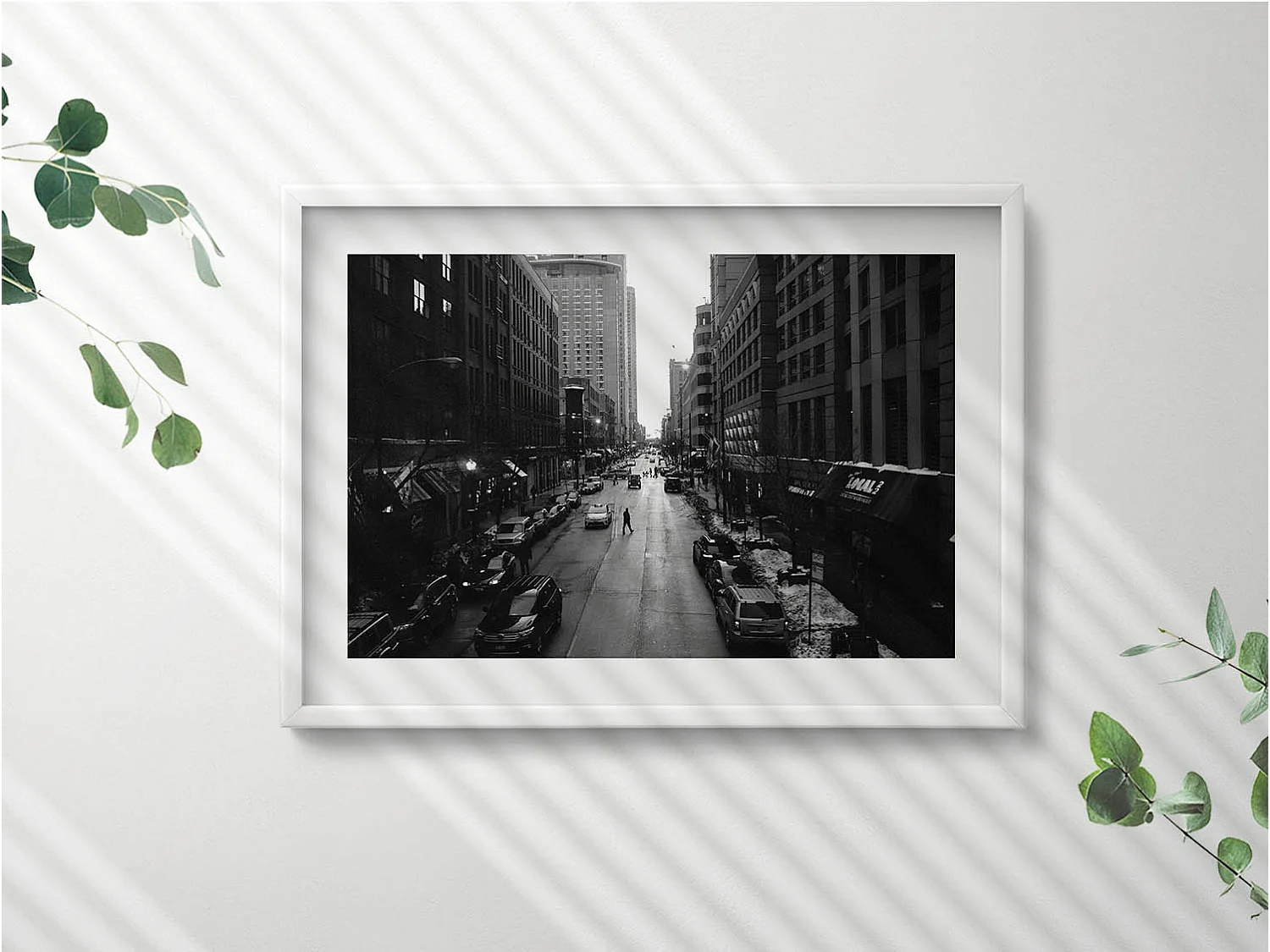 Dekoratives Gemälde mit weißem Rahmen, Schwarz-weiße Straßen von Chicago 70 x 50 cm – Perfekt für das Wohn- oder Schlafzimmer