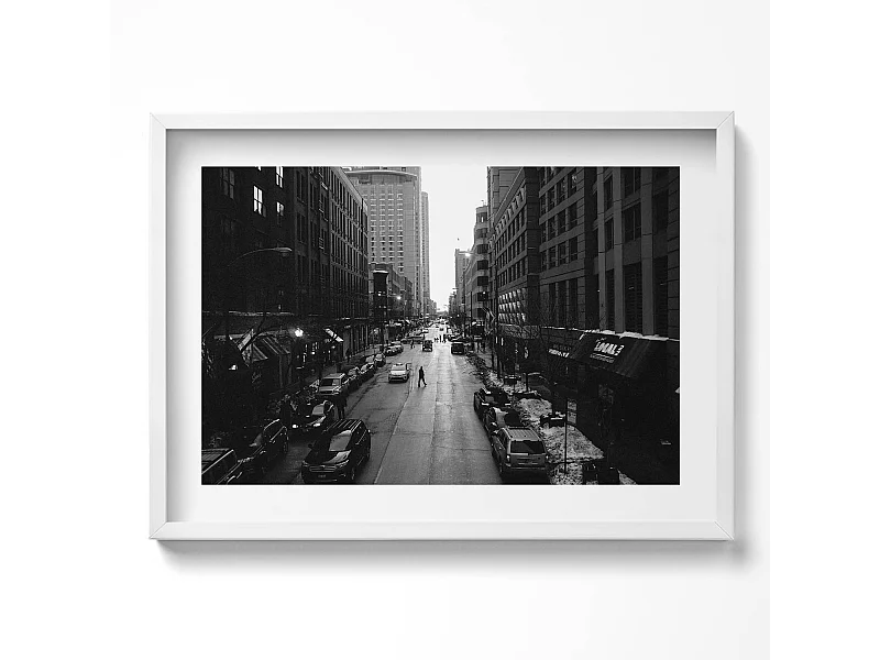 Dekoratives Gemälde mit weißem Rahmen, Schwarz-weiße Straßen von Chicago 70 x 50 cm – Perfekt für das Wohn- oder Schlafzimmer