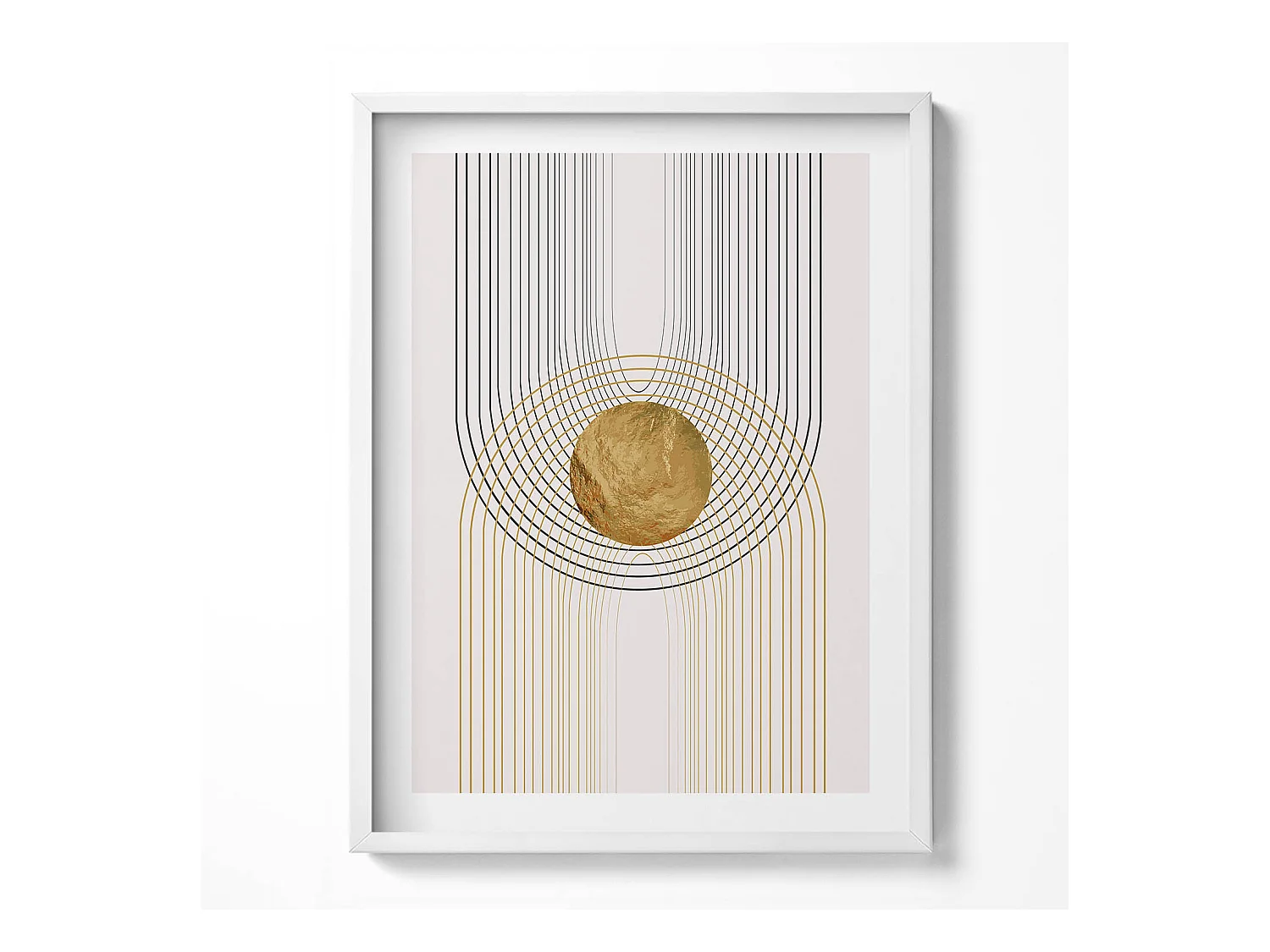 Tableau décoratif avec cadre blanc, Formes dorées fluides sur fond beige 60 x 80 cm– Parfait pour le salon ou la chambre