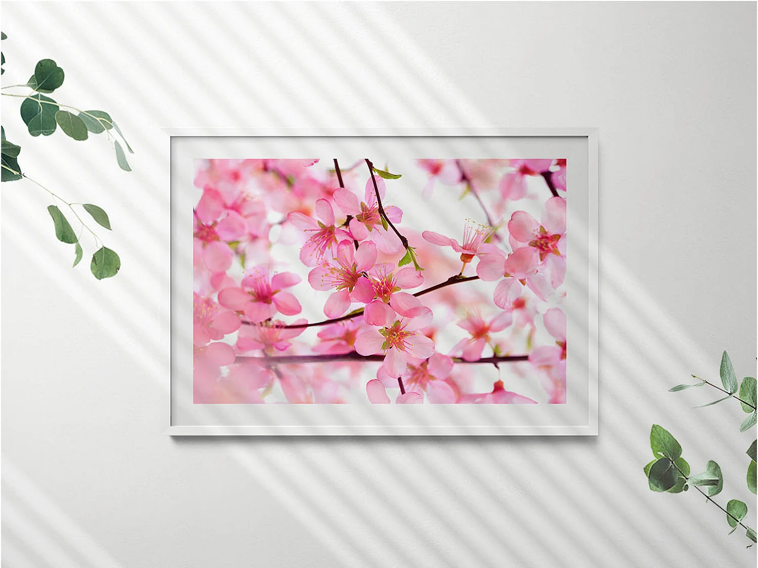 Dekoratives Gemälde mit weißem Rahmen, Rosa Frühlingsblumen auf den Zweigen 100 x 70 cm – Perfekt für das Wohn- oder Schlafzimmer