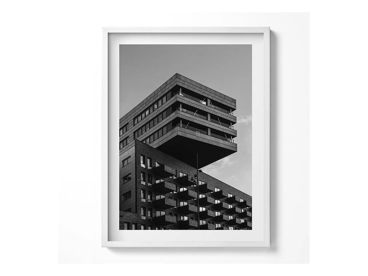 Tableau décoratif avec cadre blanc, Architecture à Amsterdam 60 x 80 cm– Parfait pour le salon ou la chambre