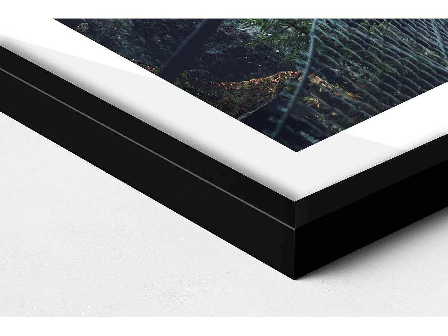 Dekoratives Gemälde mit schwarzem Rahmen, Hängebrücke über den Wald 50 x 50 cm – Perfekt für das Wohn- oder Schlafzimmer