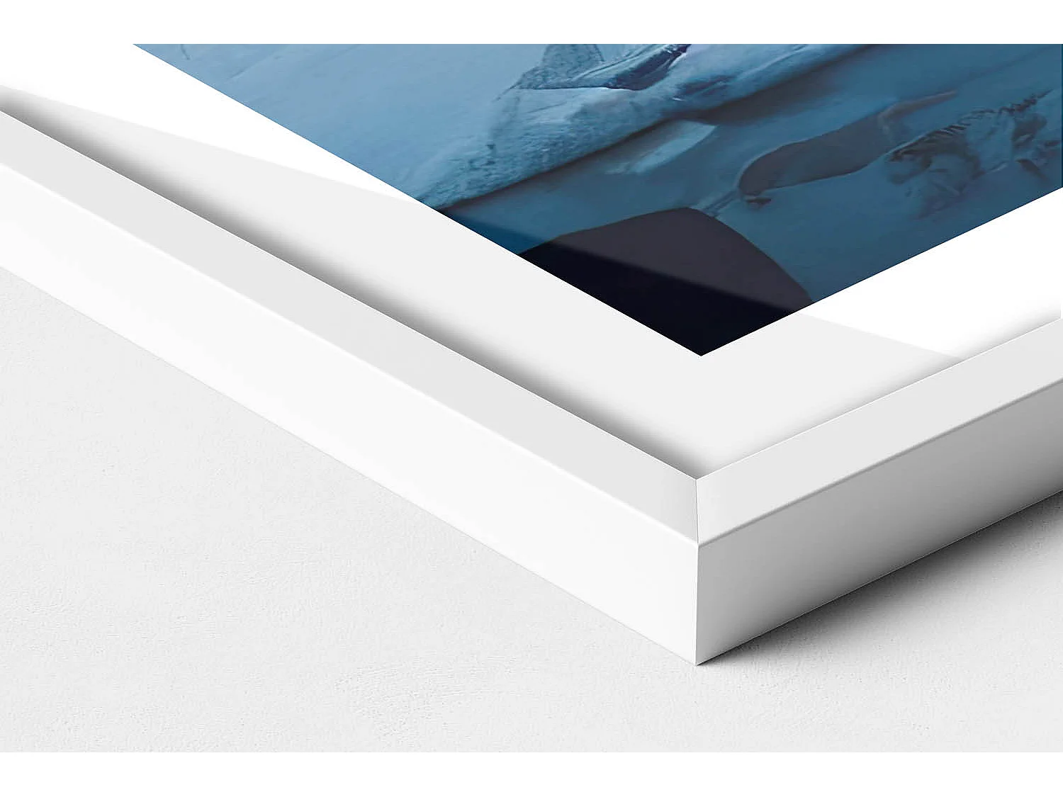 Tableau décoratif avec cadre blanc, Tente dans les montagnes d'Islande 60 x 80 cm– Parfait pour le salon ou la chambre