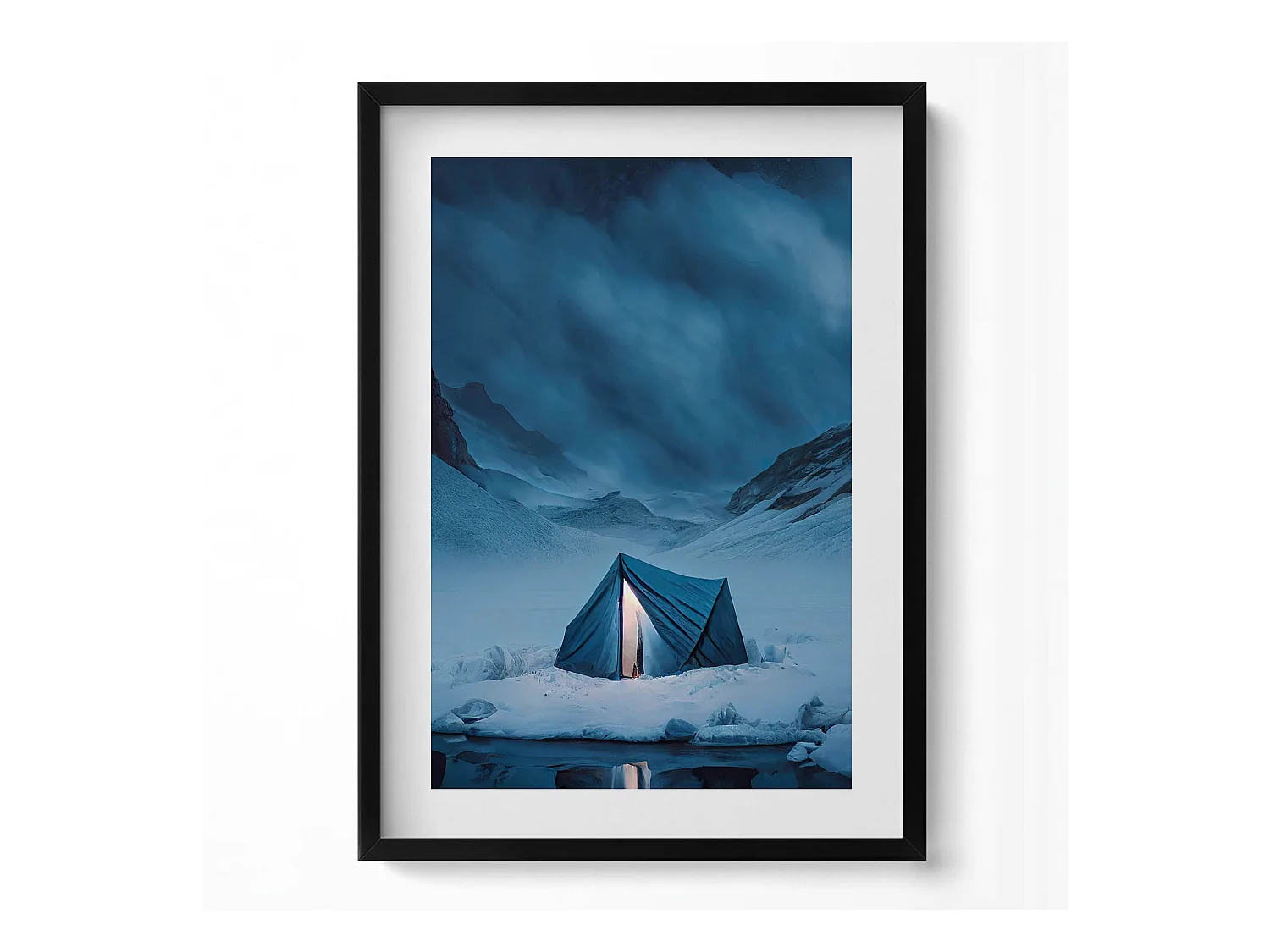 Tableau décoratif avec cadre noir, Tente dans les montagnes d'Islande 50 x 70 cm– Parfait pour le salon ou la chambre