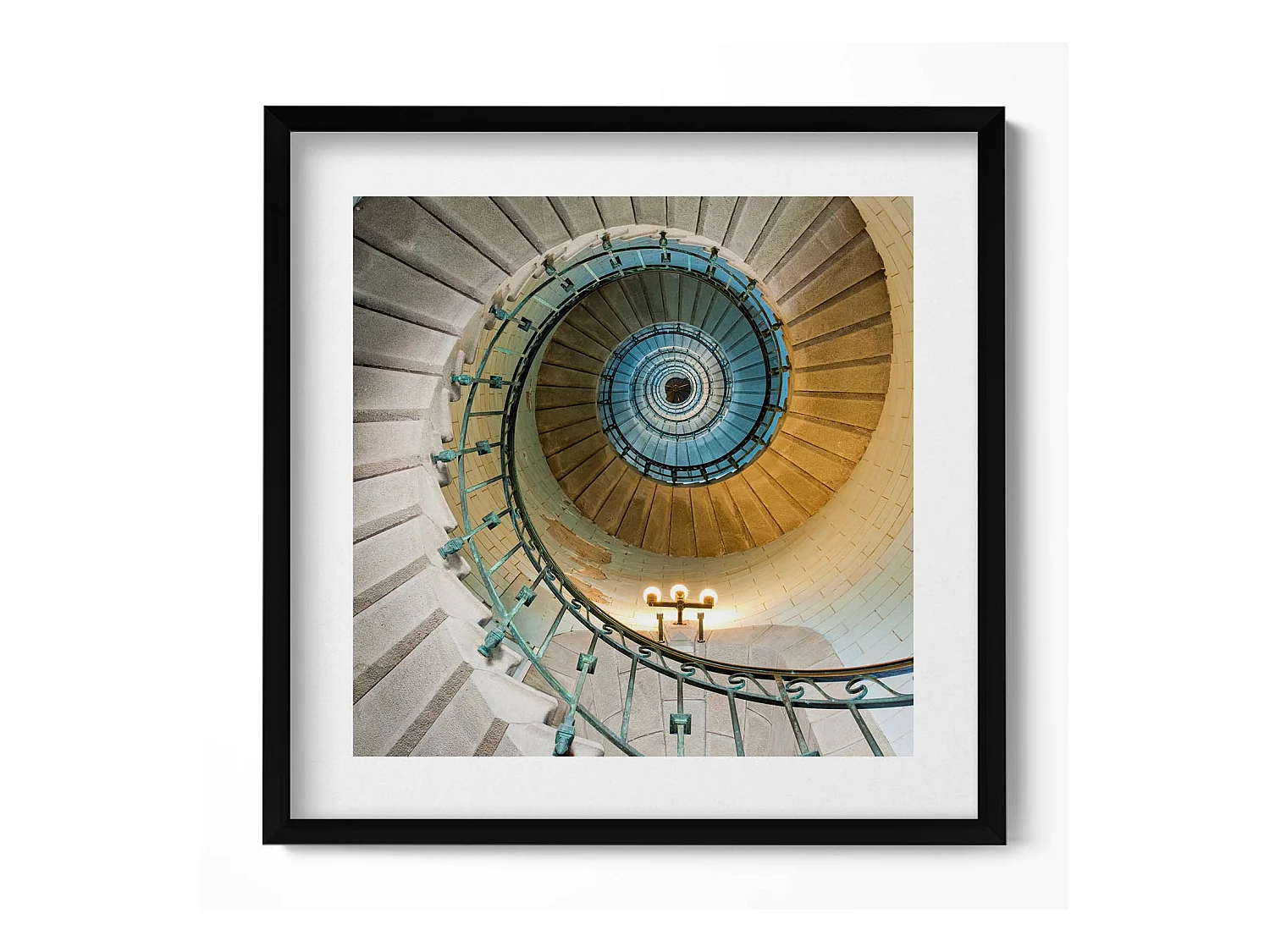 Tableau décoratif avec cadre noir, Escalier en colimaçon 50 x 50 cm – Parfait pour le salon ou la chambre