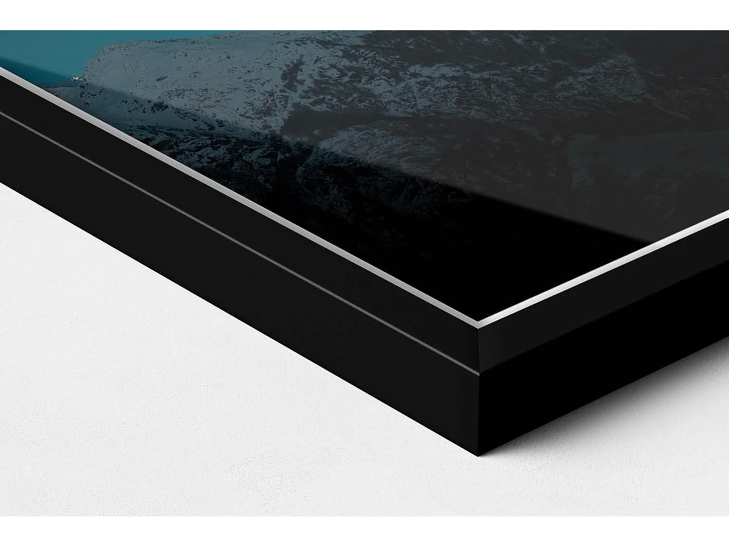 Tableau décoratif avec cadre noir, Coucher de soleil dans les montagnes 20 x 30 cm – Parfait pour le salon ou la chambre