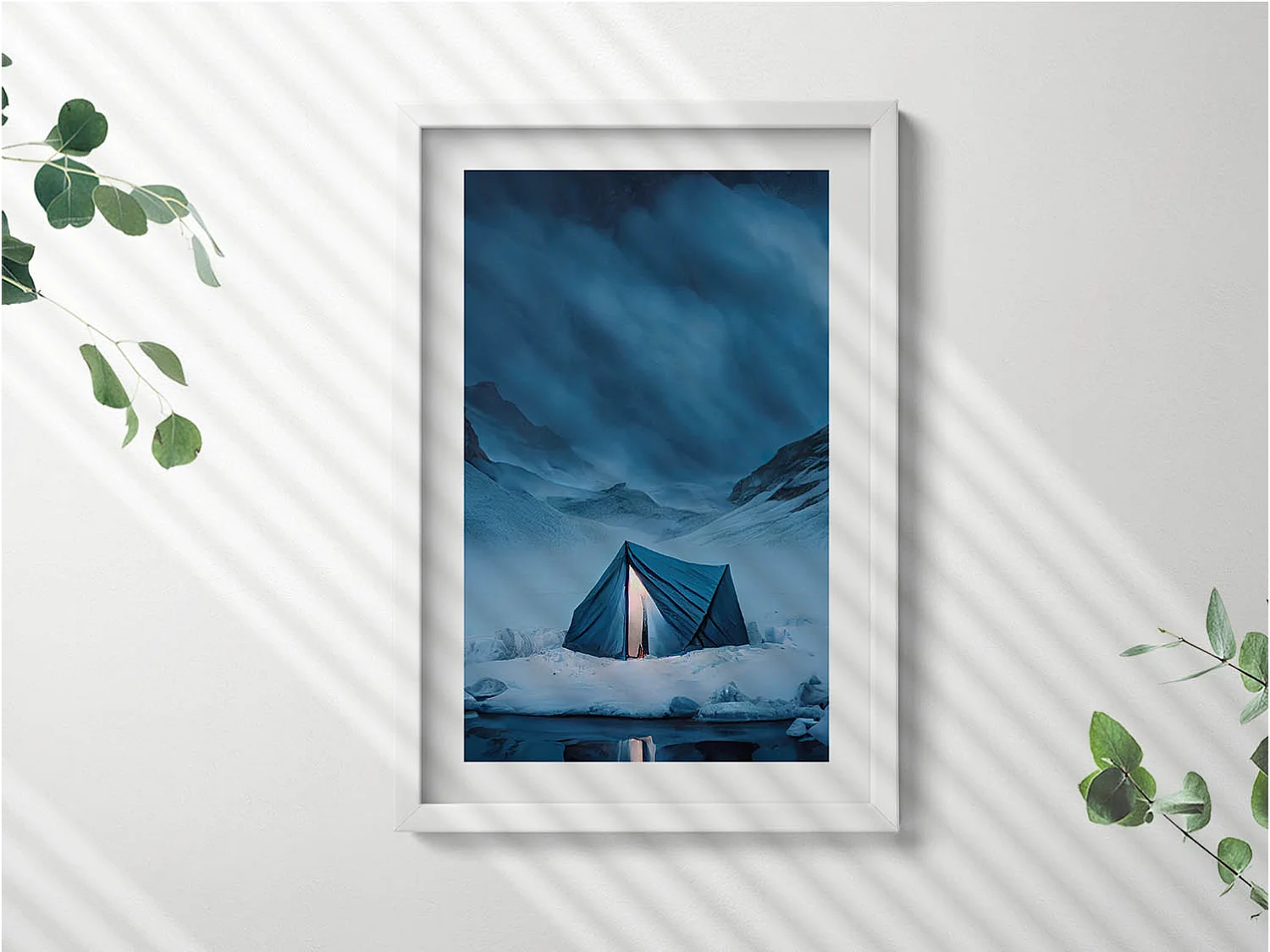 Decoratief schilderij met witte lijst, Tent in de bergen van IJsland 40 x 60 cm – Perfect voor de woon- of slaapkamer