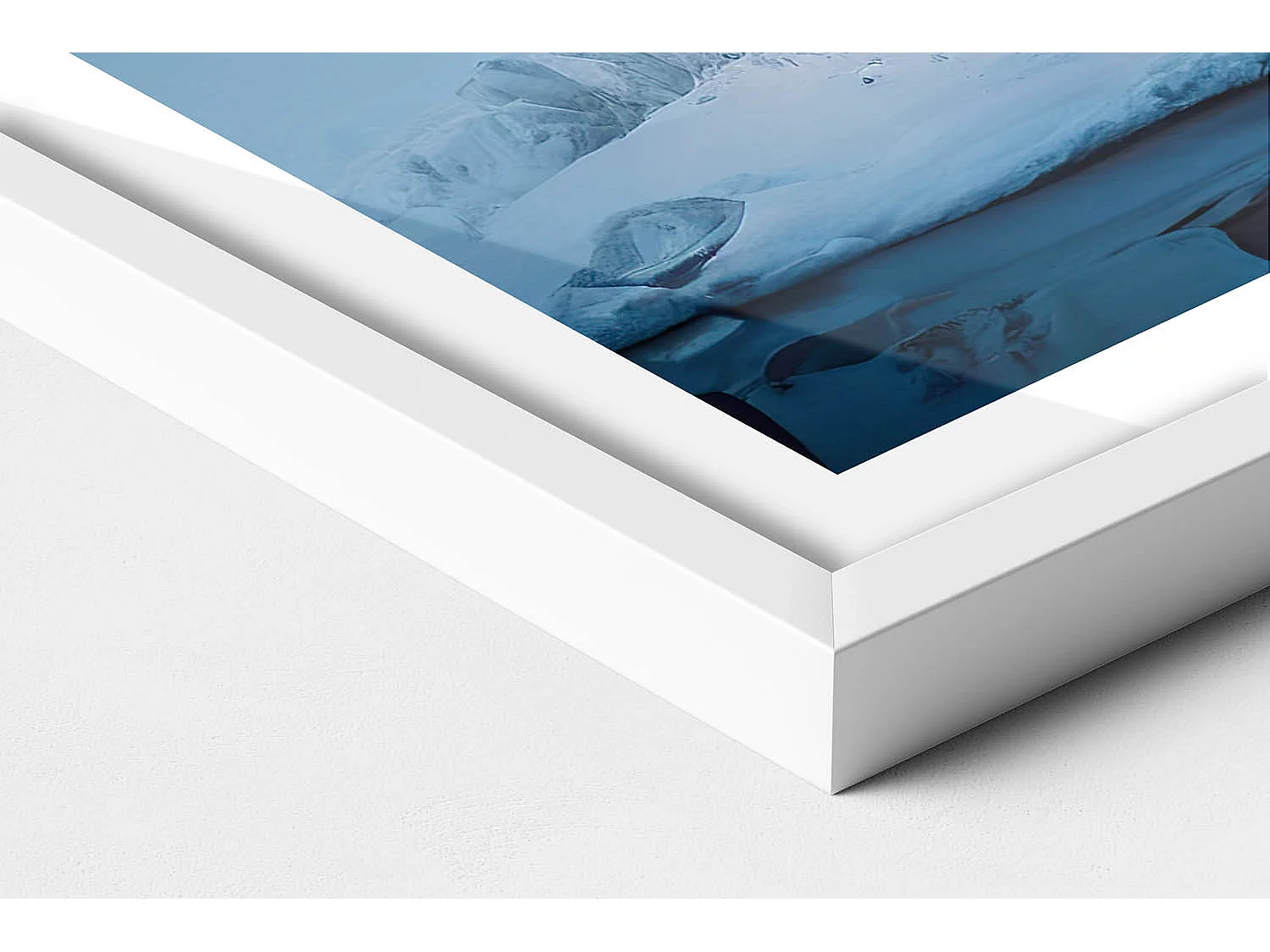 Dekoratives Gemälde mit weißem Rahmen, Zelt in den Bergen Islands 40 x 60 cm – Perfekt für das Wohn- oder Schlafzimmer