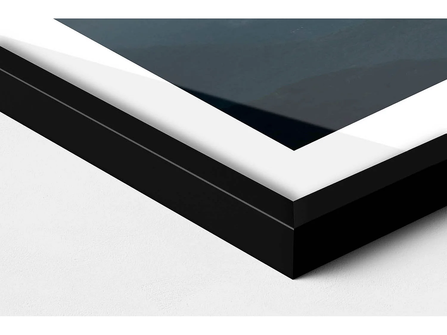 Quadro decorativo con cornice nera Volo in mongolfiera tra le nuvole 80 x 60 cm – Perfetto per il soggiorno o la camera da letto