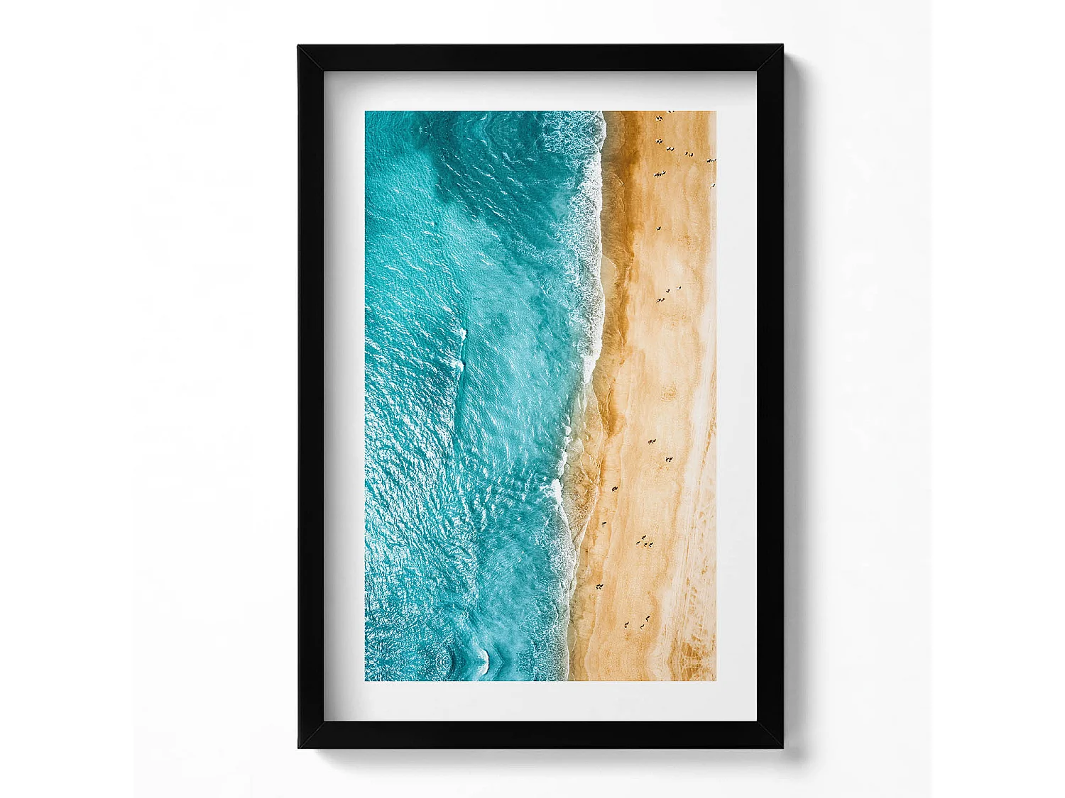Tableau décoratif avec cadre noir, Gens de la plage de la mer 40 x 60 cm– Parfait pour le salon ou la chambre