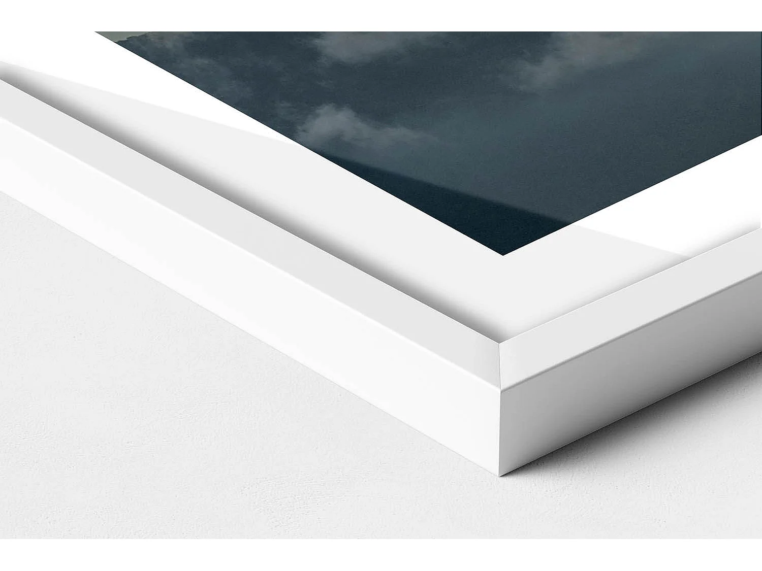 Dekoratives Gemälde mit weißem Rahmen, Heißluftballonflug zwischen den Wolken 50 x 70 cm – Perfekt für das Wohn- oder Schlafzimmer