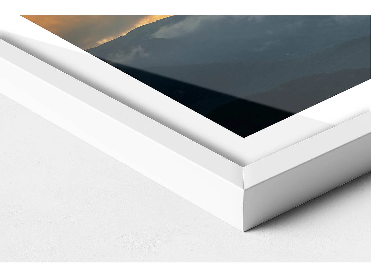 Dekoratives Gemälde mit weißem Rahmen, Heißluftballonflug zwischen den Wolken 60 x 40 cm – Perfekt für das Wohn- oder Schlafzimmer