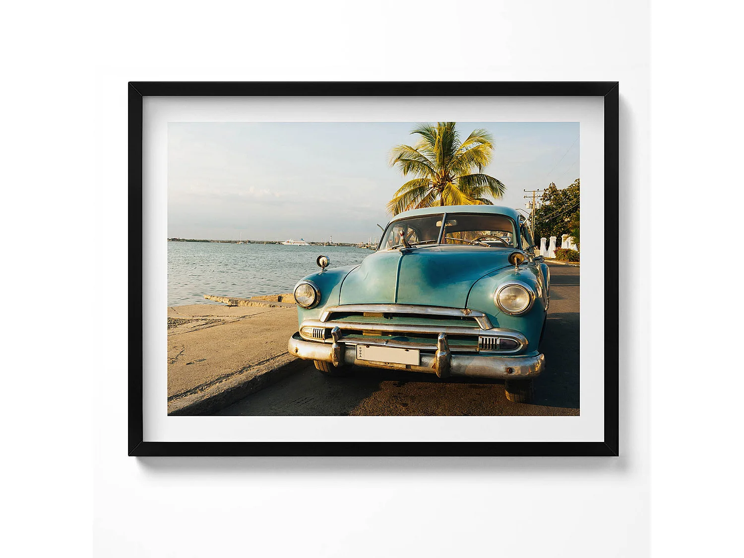 Dekoratives Gemälde mit schwarzem Rahmen, fließende goldene Formen auf beigem Hintergrund, 80 x 60 cm – perfekt für das Wohn- oder Schlafzimmer