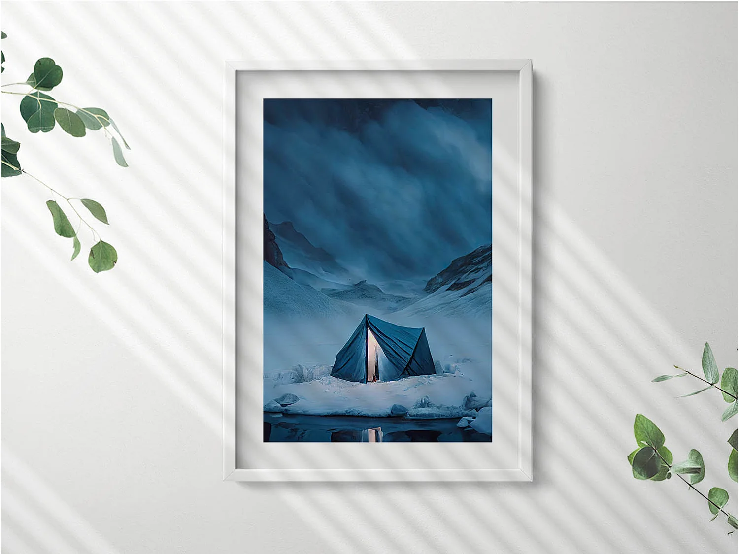 Tableau décoratif avec cadre blanc, Tente dans les montagnes d'Islande 50 x 70 cm– Parfait pour le salon ou la chambre