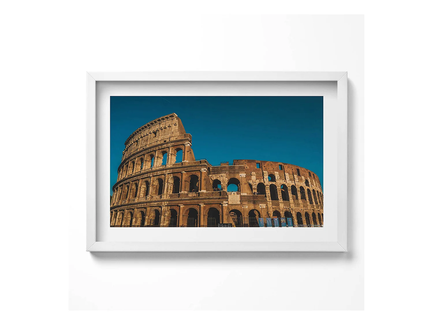 Tableau décoratif avec cadre blanc, Colisée en Italie 60 x 40 cm– Parfait pour le salon ou la chambre