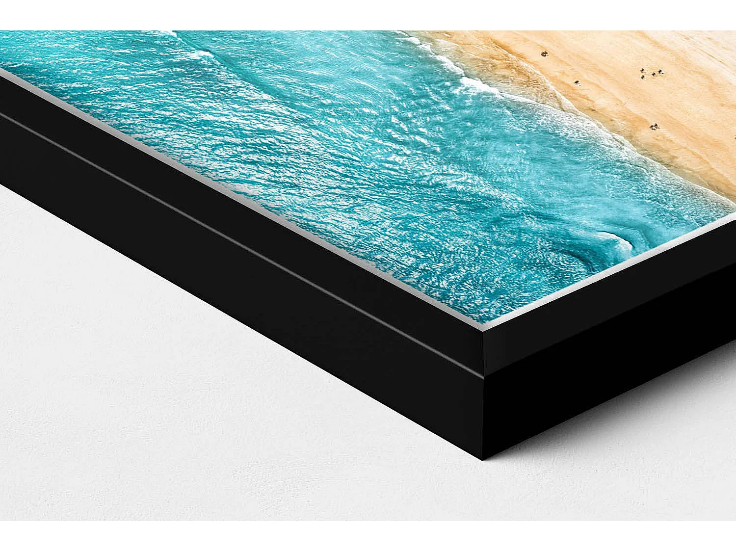 Dekoratives Gemälde mit schwarzem Rahmen, Sea Beach People 20 x 30 cm – Perfekt für das Wohn- oder Schlafzimmer