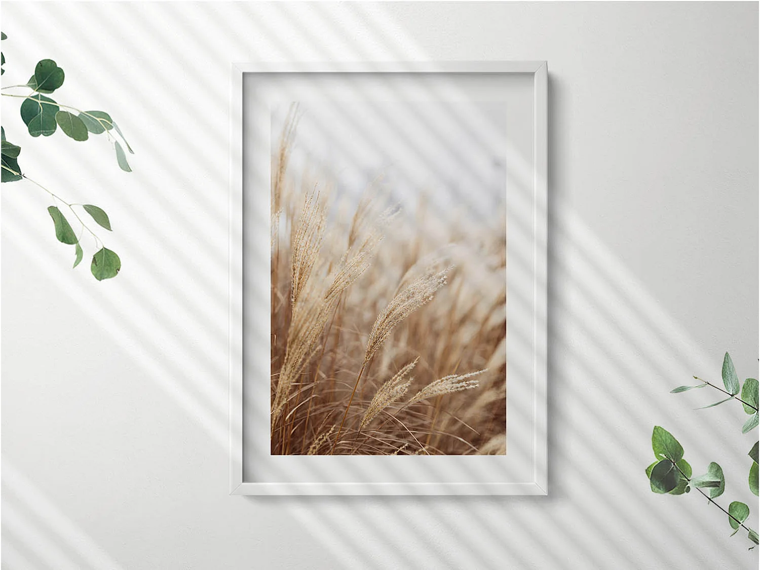 Tableau décoratif avec cadre blanc, Céréales d'herbe de bohème nature 50 x 70 cm– Parfait pour le salon ou la chambre