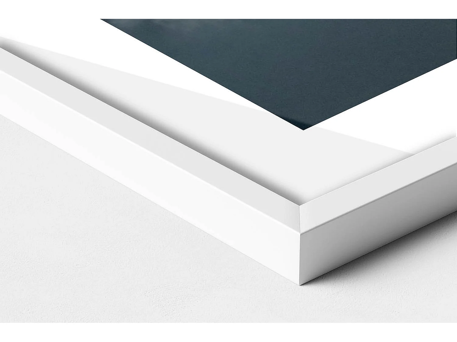 Tableau décoratif avec cadre blanc, Vol en montgolfière entre les nuages 70 x 100 cm– Parfait pour le salon ou la chambre