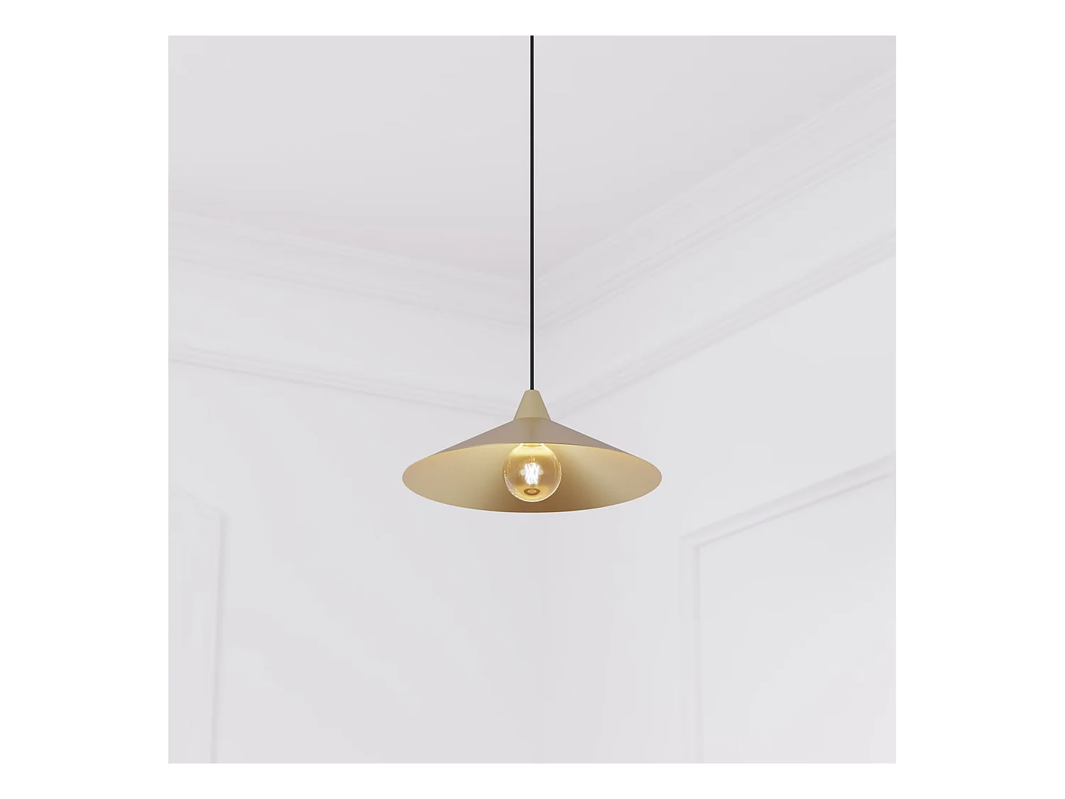 Elegante Hängeleuchte aus goldfarbenem Metall 38 x 120 cm