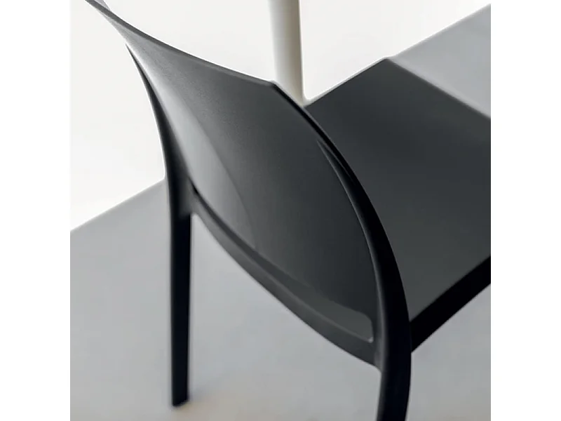 Stackable resin chair made in Italy, designed for indoor and outdoor use, SOFIA Black, 4 pieces