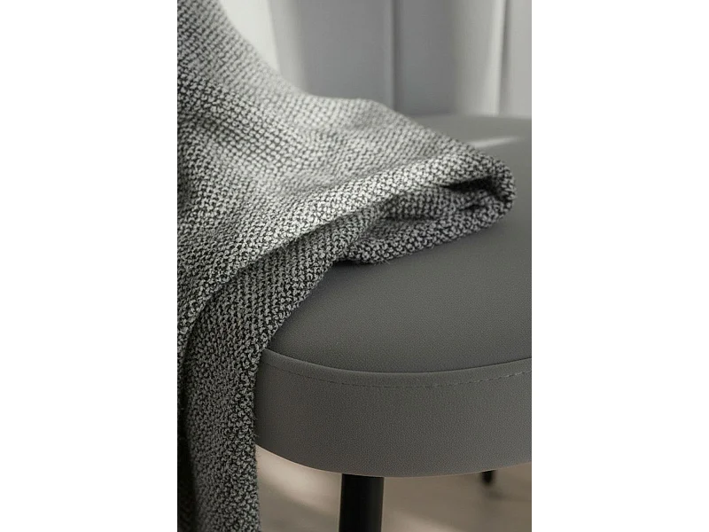 Sillas Comedor - Silla Blume Terciopelo Patas Negras - Gris claro