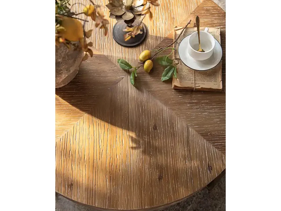 NEBRASKA - Table basse ronde en bois recyclé avec structure dorée