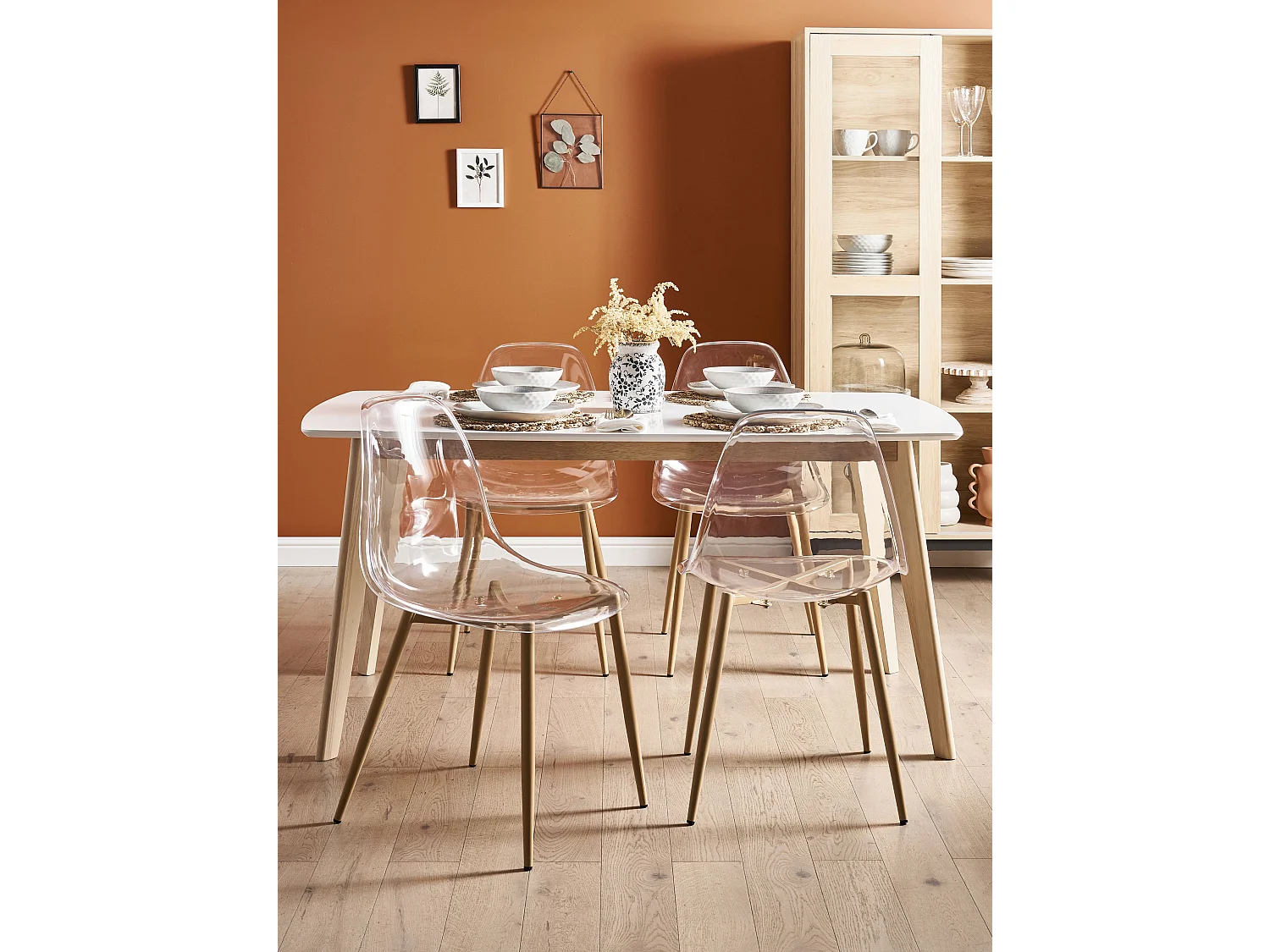 Lot de 4 chaises de salle à manger TAKILMA Transparent