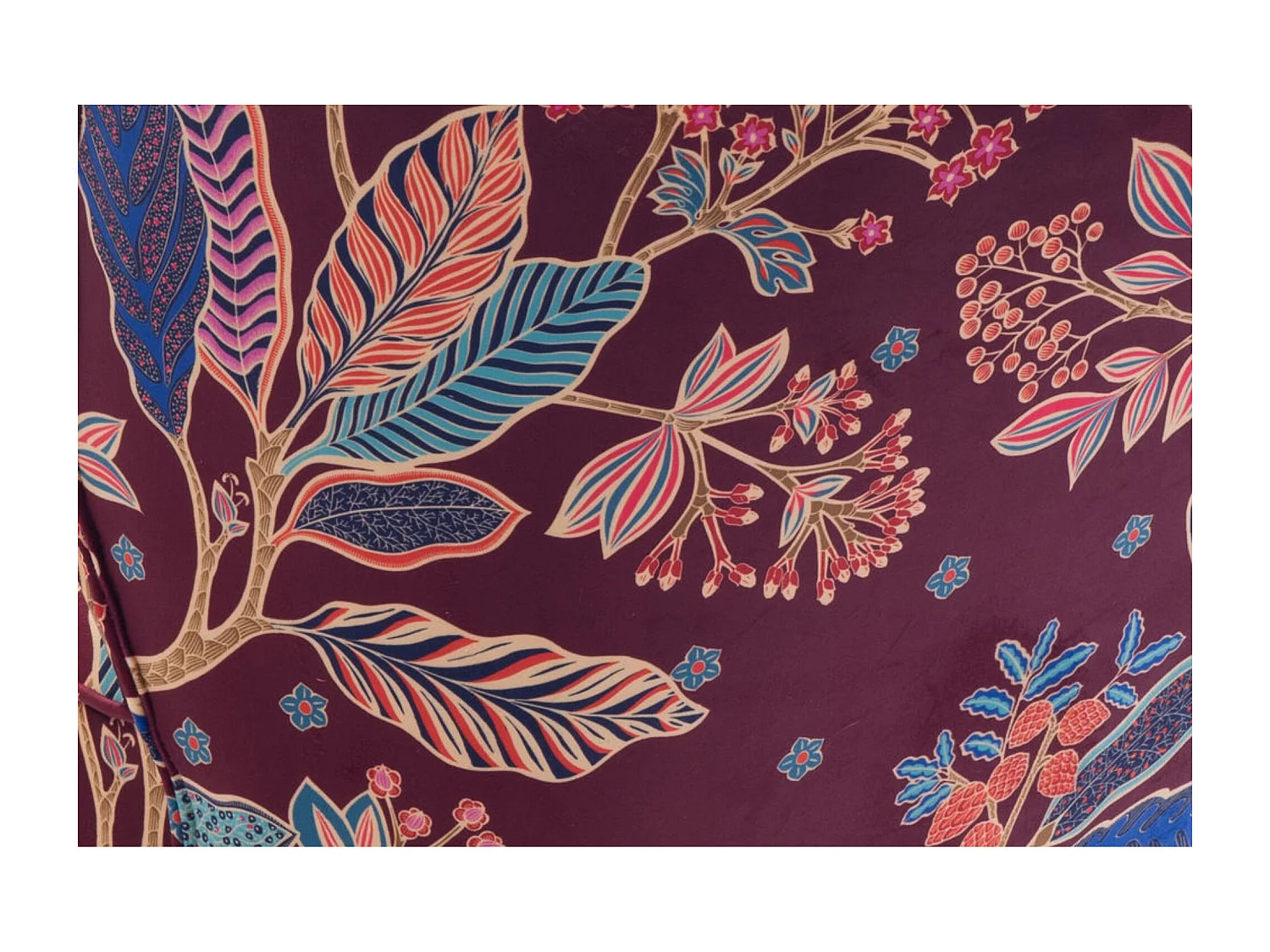 Fauteuil crapaud en velours prune à motifs - VIOLETTE